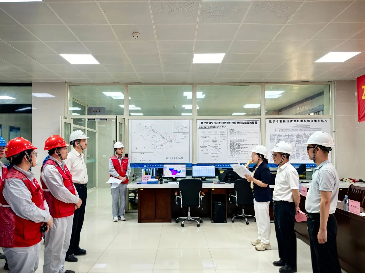 南寧交投集團(tuán)開(kāi)展邕寧水利樞紐防洪搶險(xiǎn)及全廠(chǎng)停電事故應(yīng)急演練